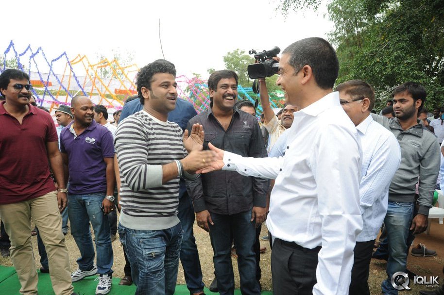 Kumari-21-F-Movie-Opening